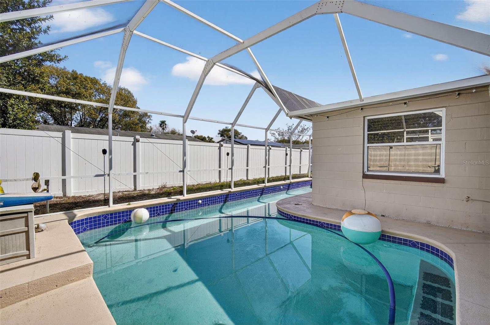 Listing photo id 2 for 11220 Glover Road