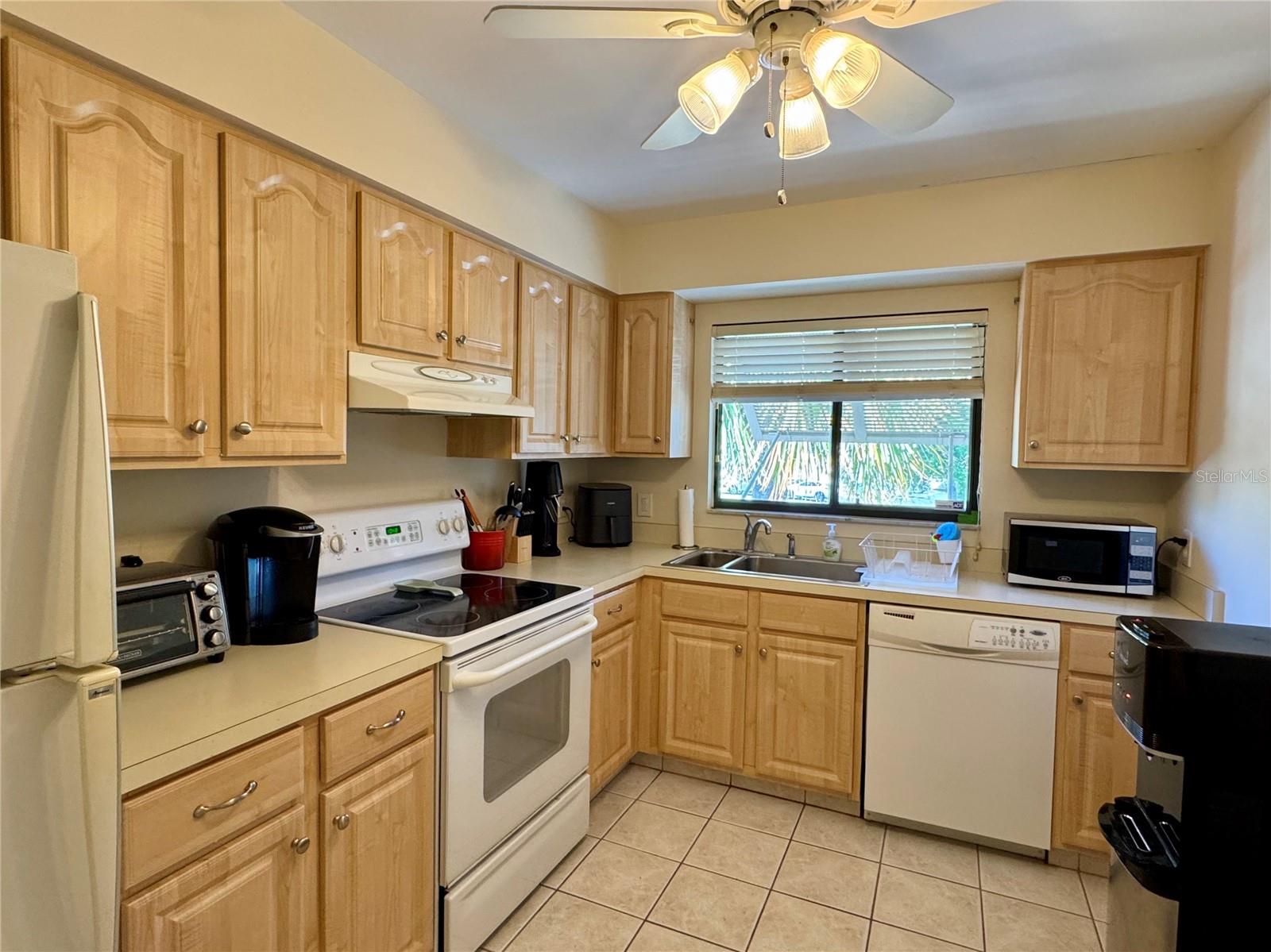 Image 18 of 51 For 5228 Willow Links  76