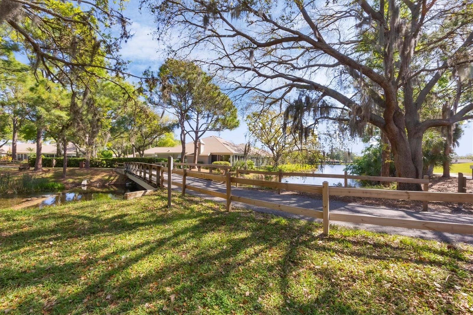 Image 46 of 51 For 5228 Willow Links  76