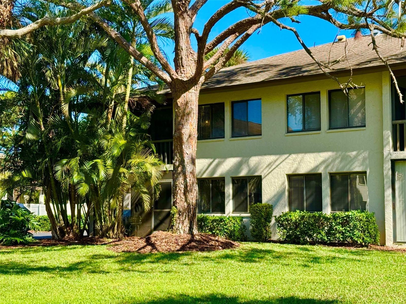 Image 6 of 51 For 5228 Willow Links  76