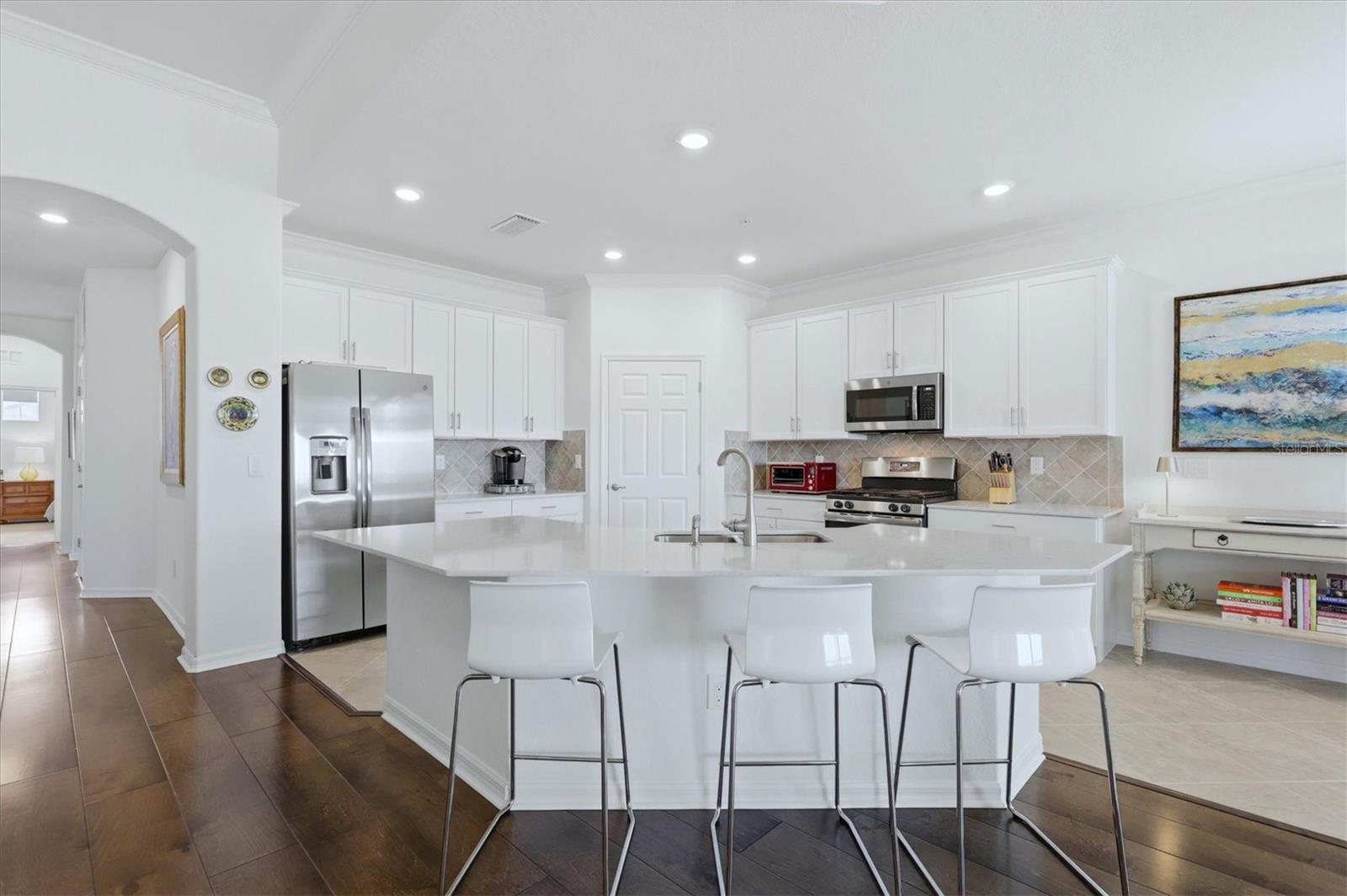 Image 17 of 90 For 7412 Divot Loop 7412