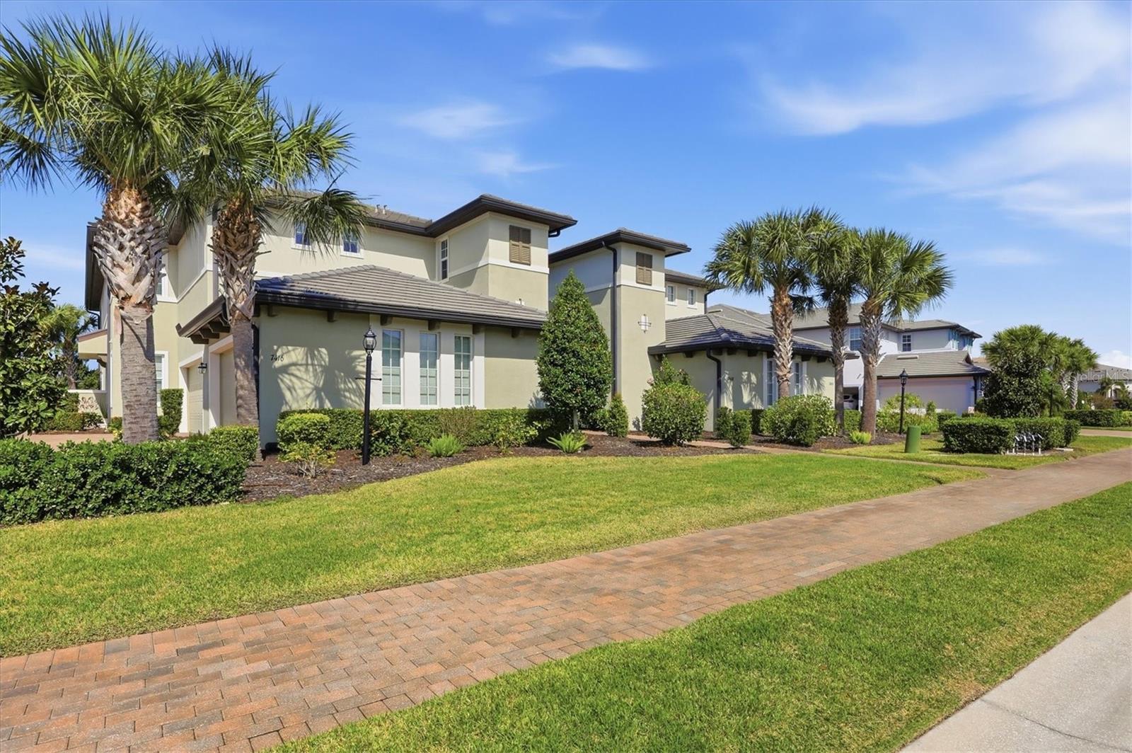 Image 2 of 90 For 7412 Divot Loop 7412