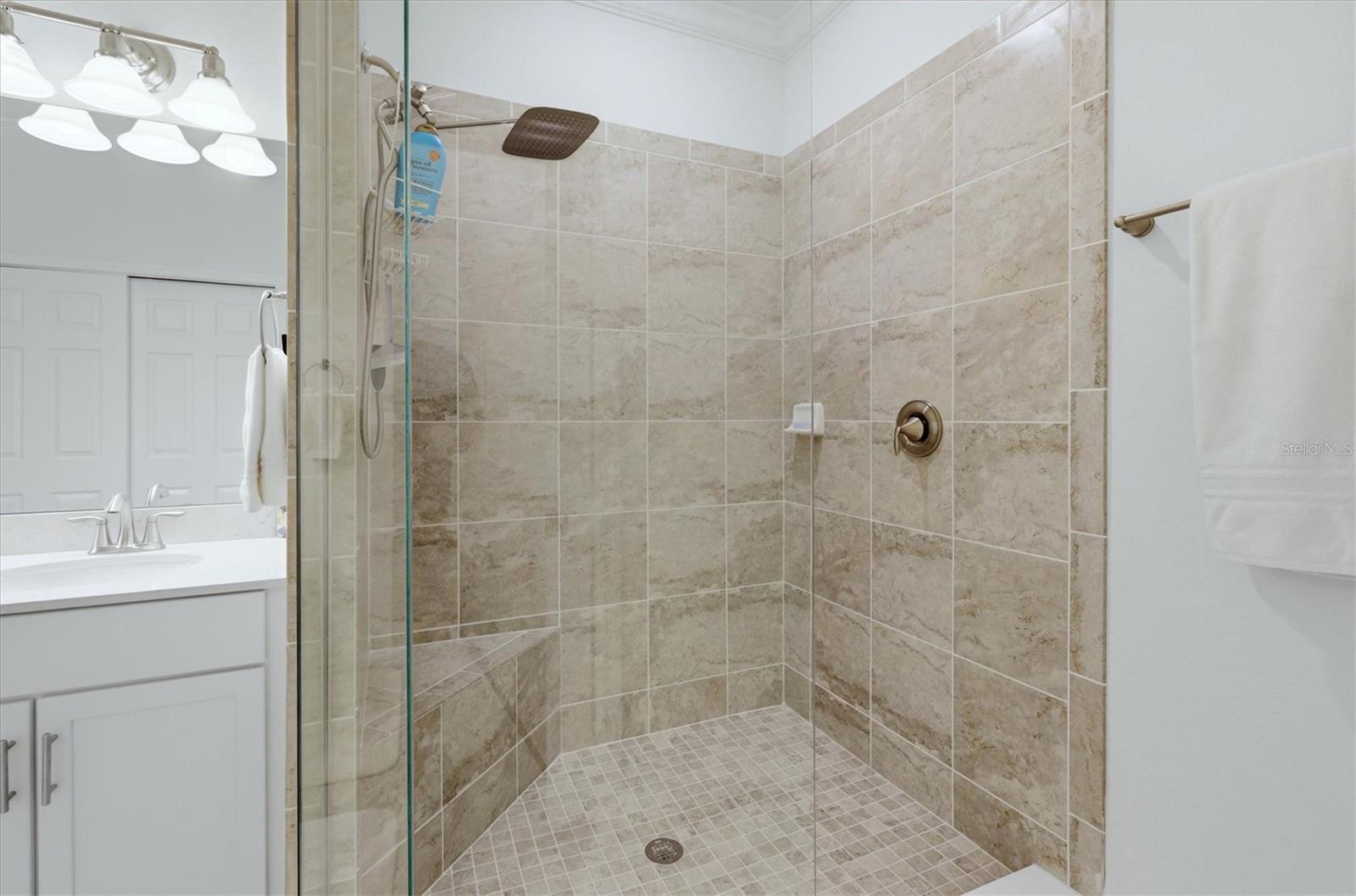 Image 24 of 90 For 7412 Divot Loop 7412