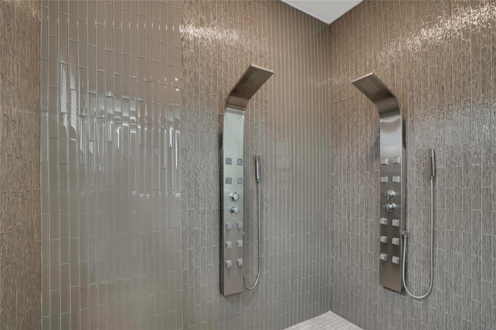 Image 16 of 47 For 4922 Sparkling Sea Lane