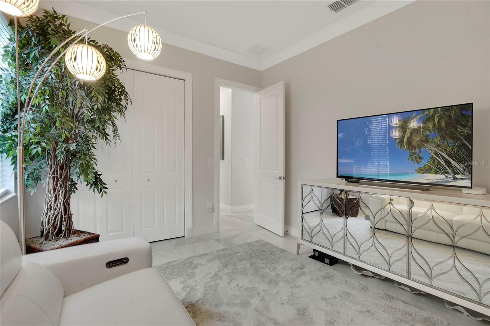 Image 17 of 47 For 4922 Sparkling Sea Lane