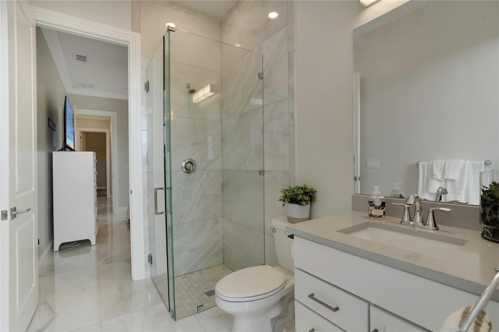 Image 22 of 47 For 4922 Sparkling Sea Lane