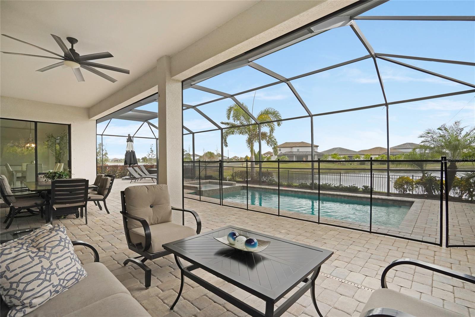 Image 24 of 47 For 4922 Sparkling Sea Lane