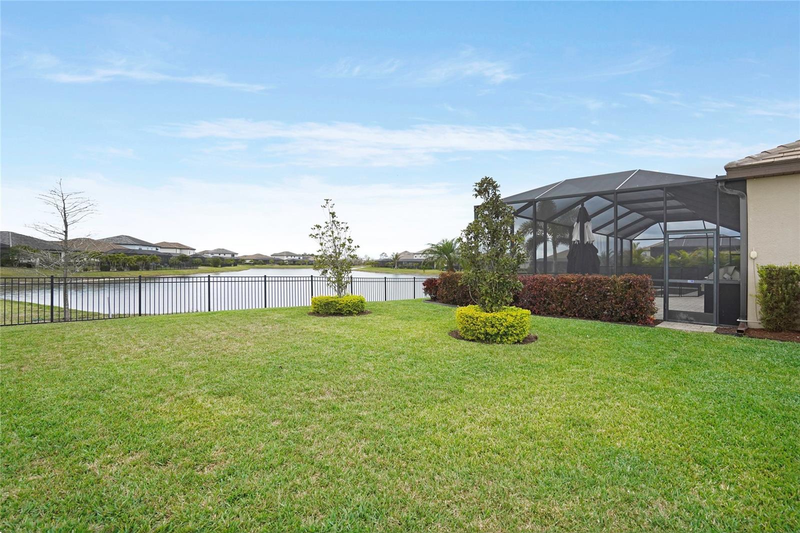 Image 28 of 47 For 4922 Sparkling Sea Lane