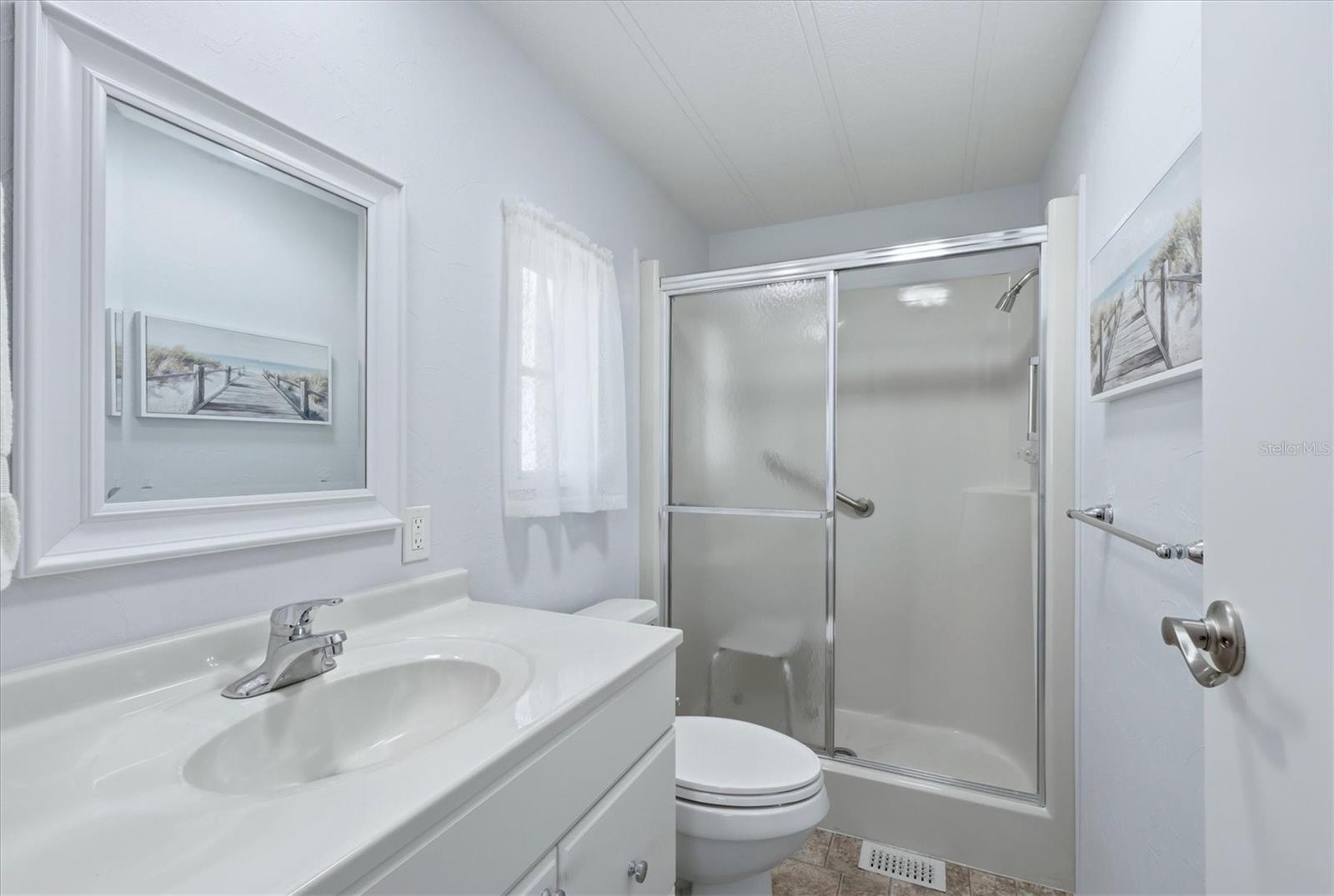 Image 18 of 47 For 4212 13th Street E