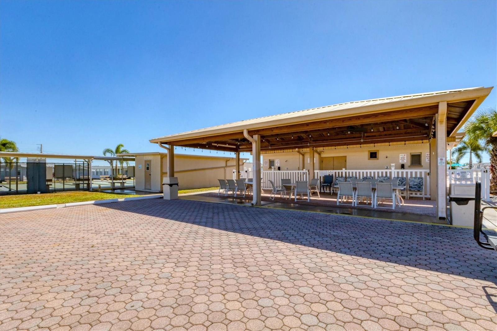 Image 32 of 47 For 4212 13th Street E