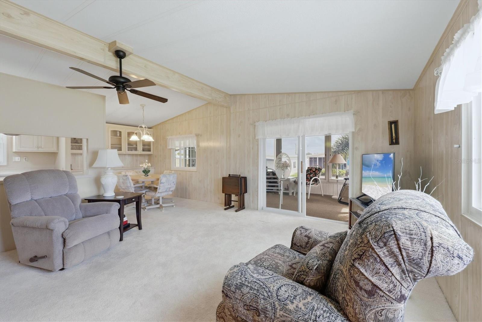 Image 8 of 47 For 4212 13th Street E