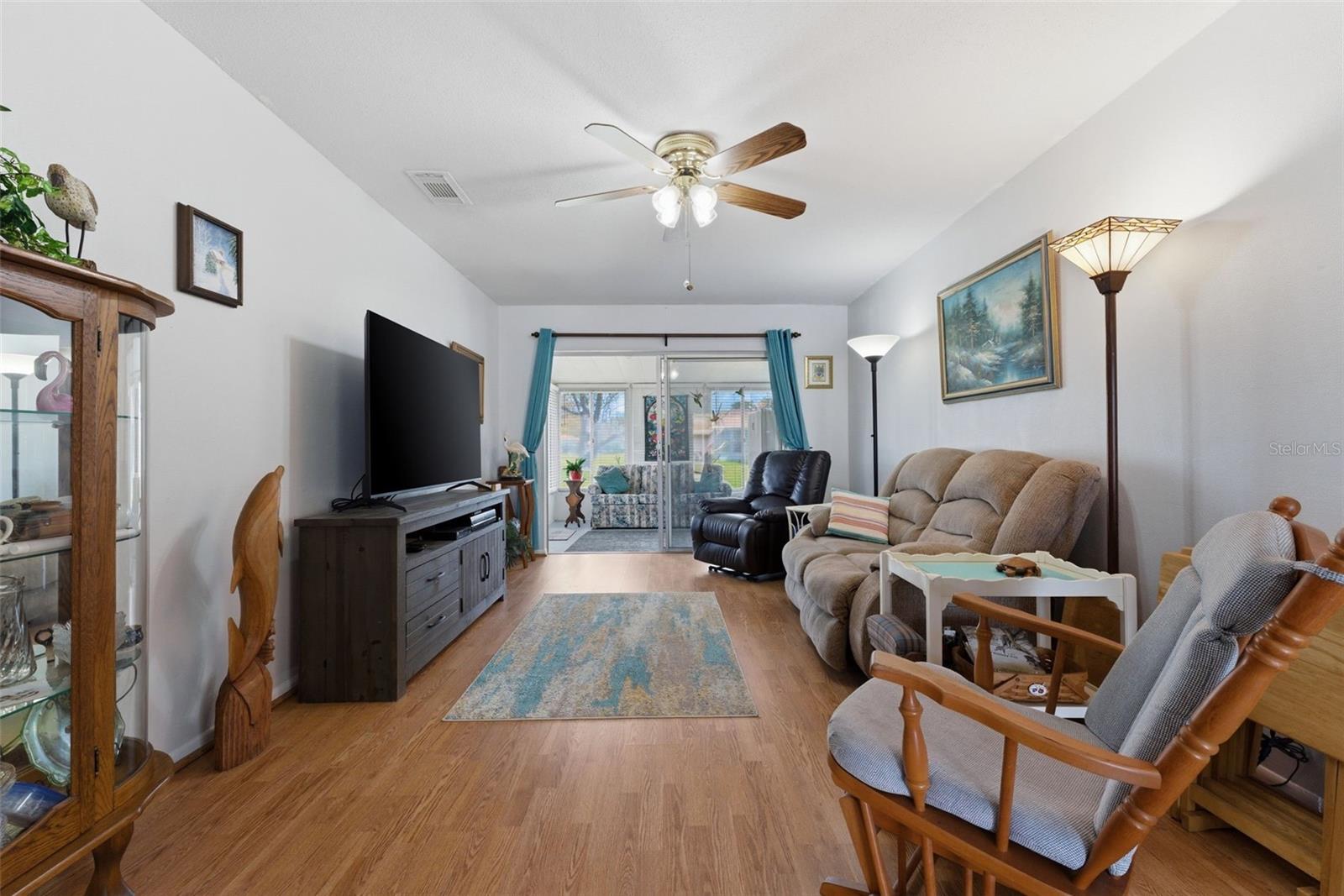 Image 11 of 41 For 5061 Live Oak Circle