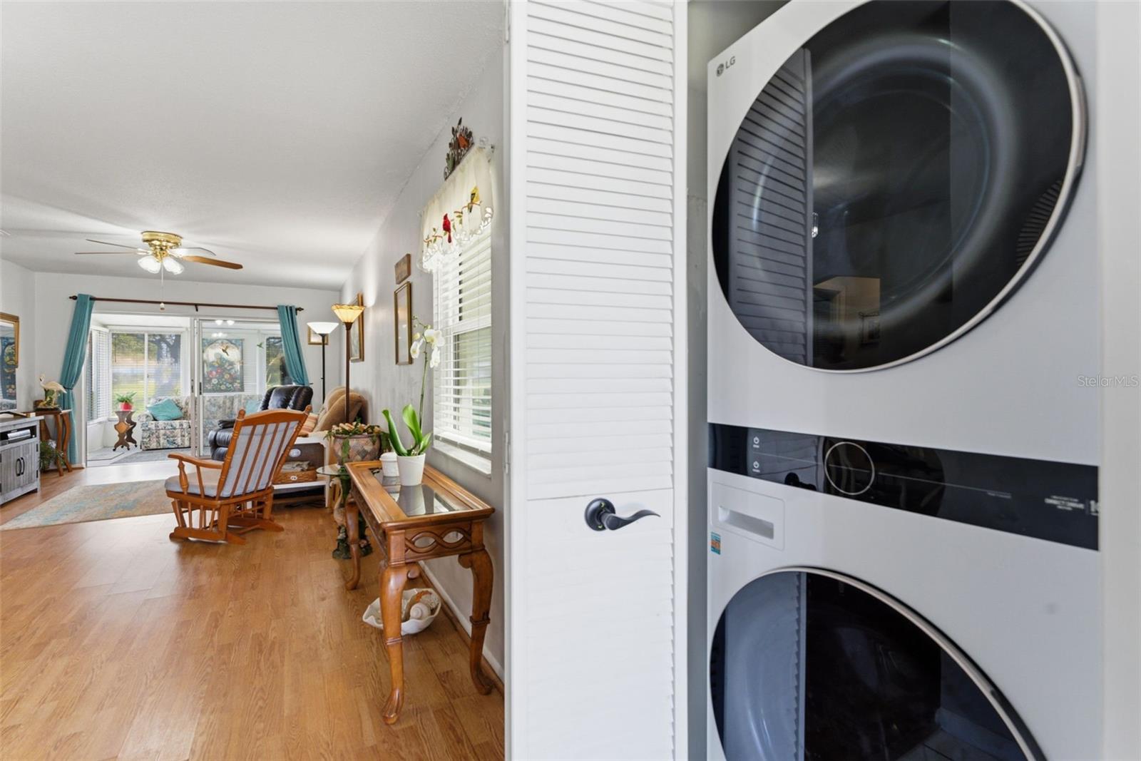 Image 21 of 41 For 5061 Live Oak Circle