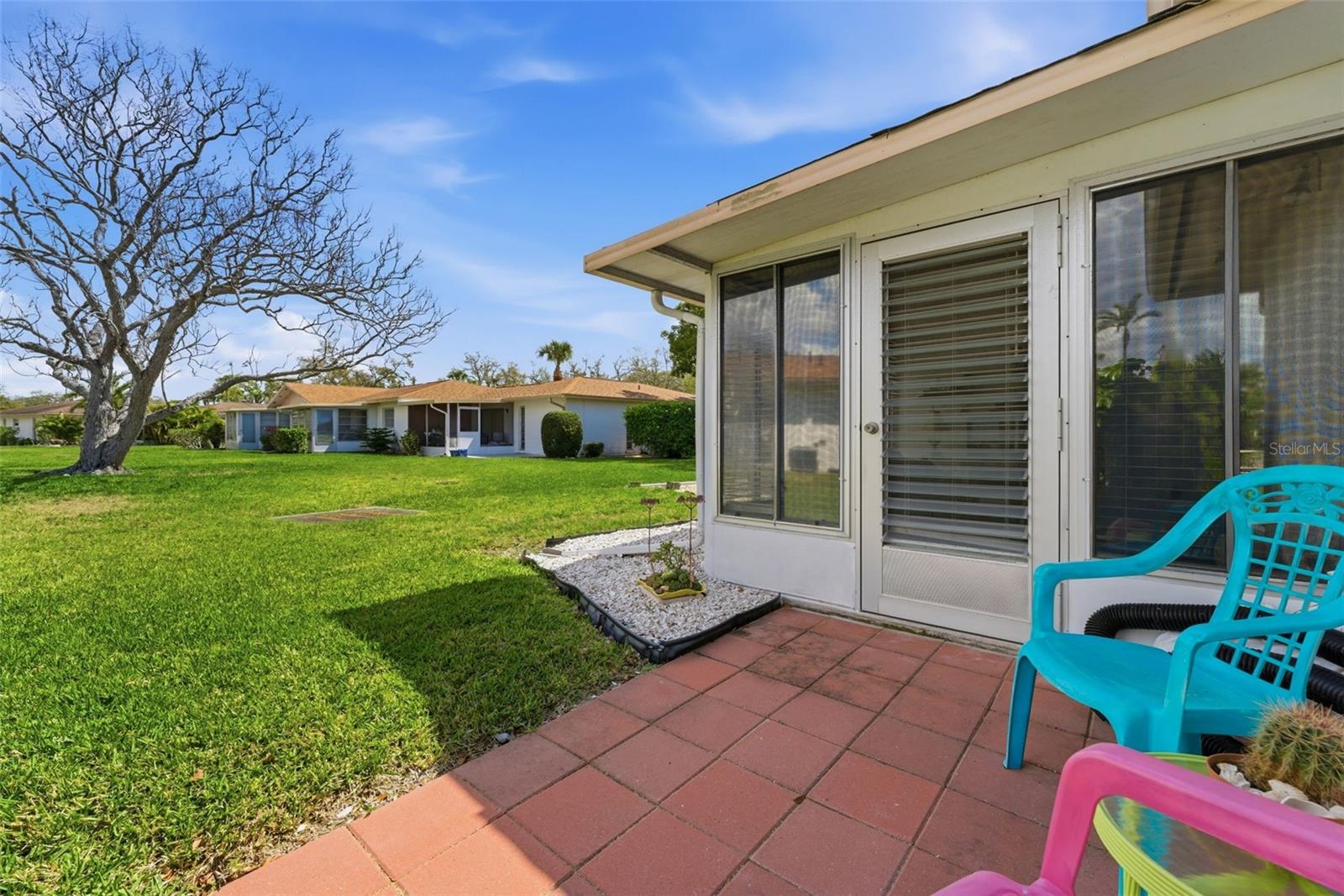 Image 22 of 41 For 5061 Live Oak Circle