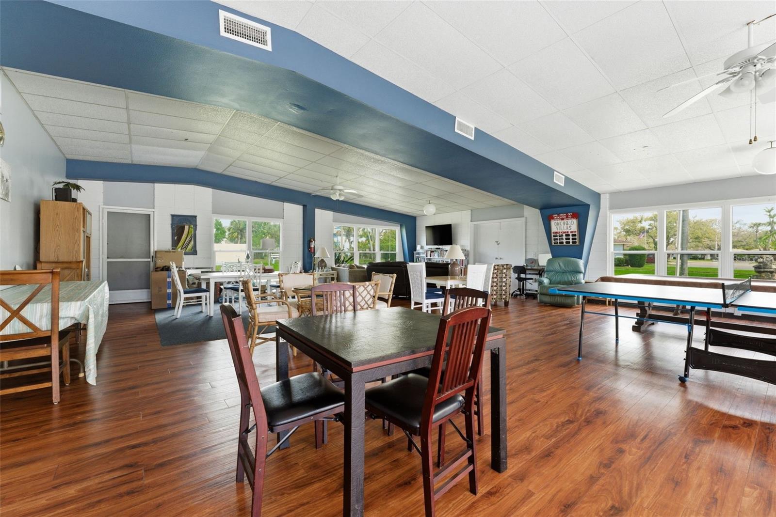 Image 25 of 41 For 5061 Live Oak Circle