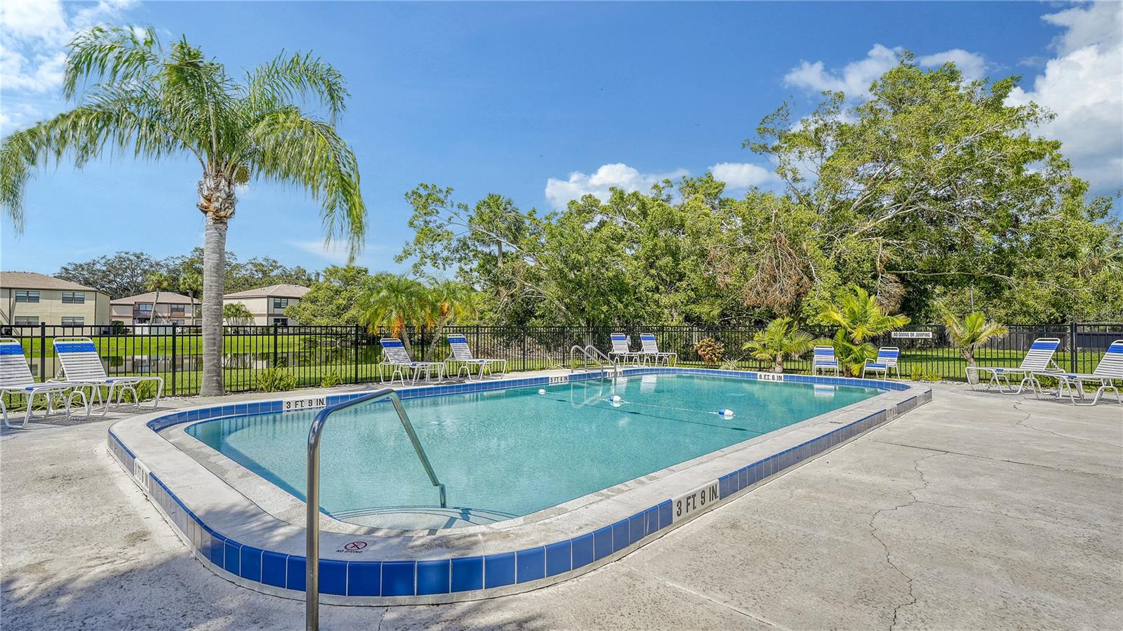 Image 33 of 41 For 5061 Live Oak Circle