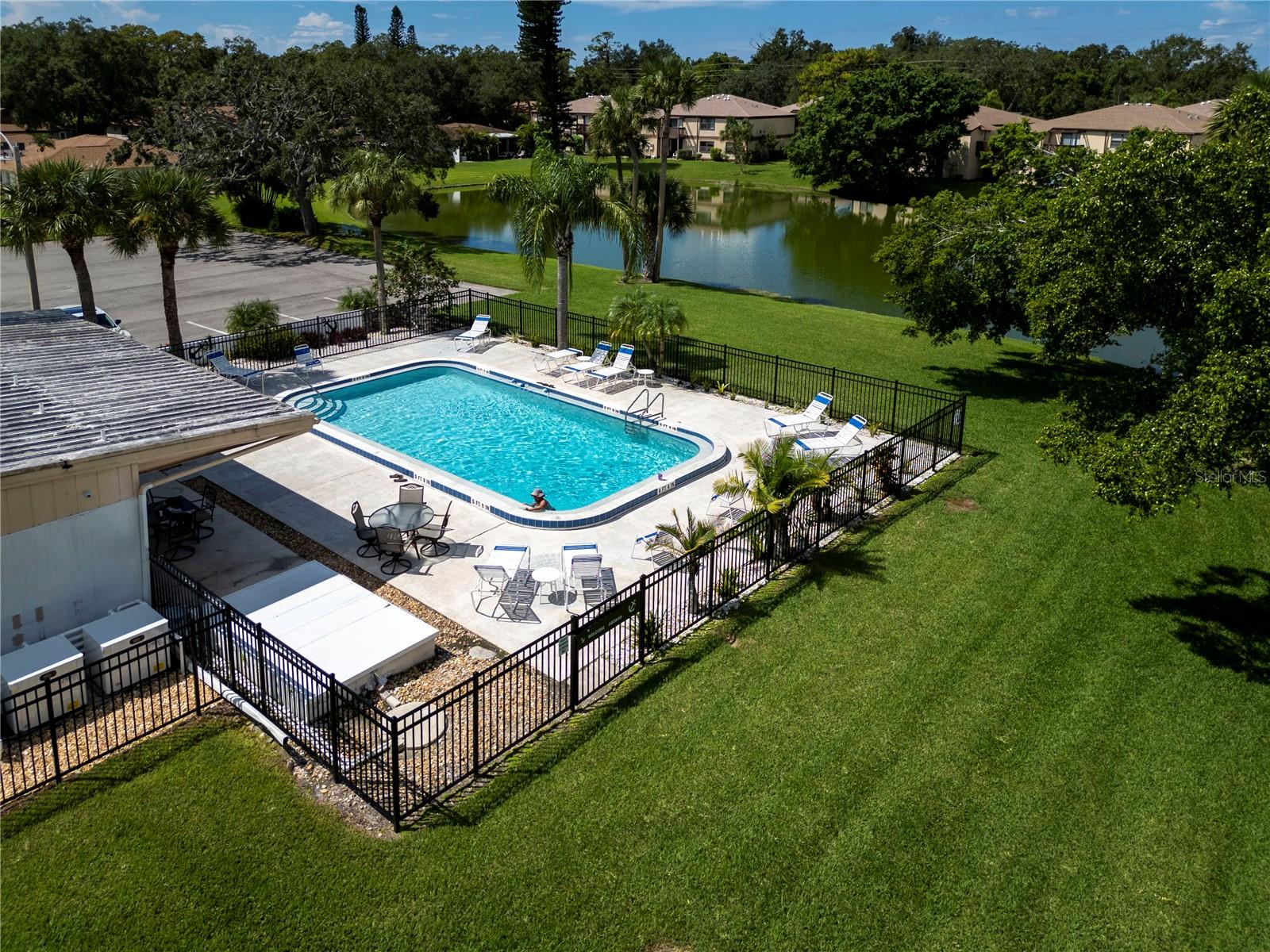 Image 37 of 41 For 5061 Live Oak Circle