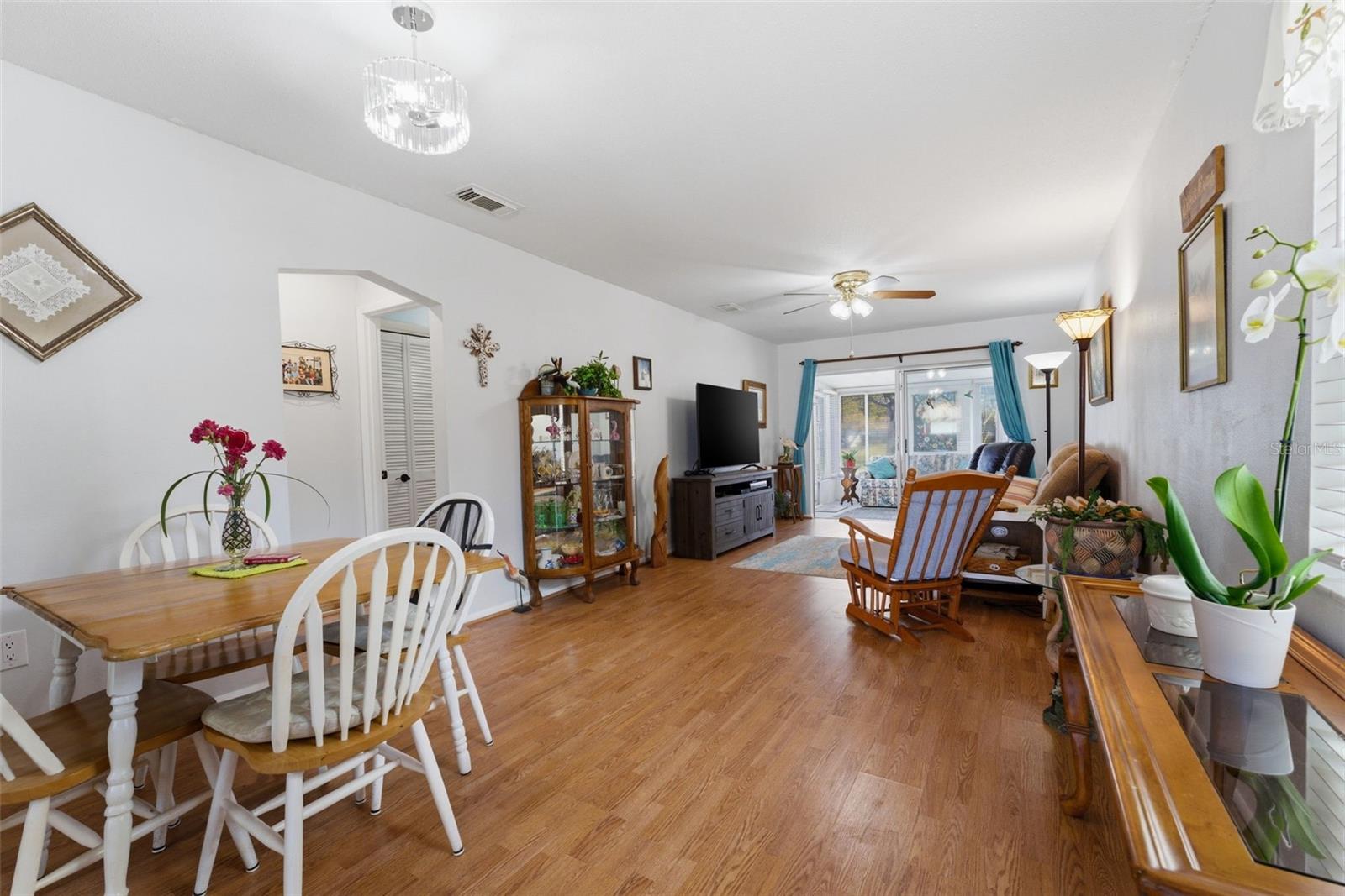 Image 7 of 41 For 5061 Live Oak Circle