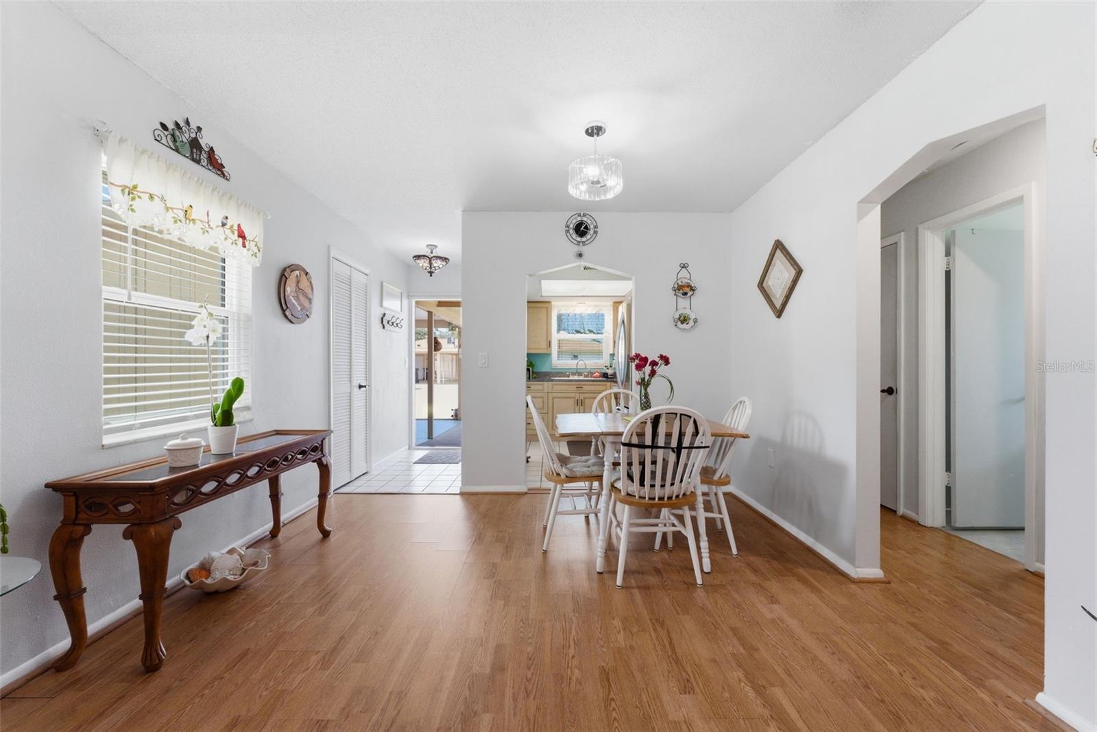 Image 9 of 41 For 5061 Live Oak Circle