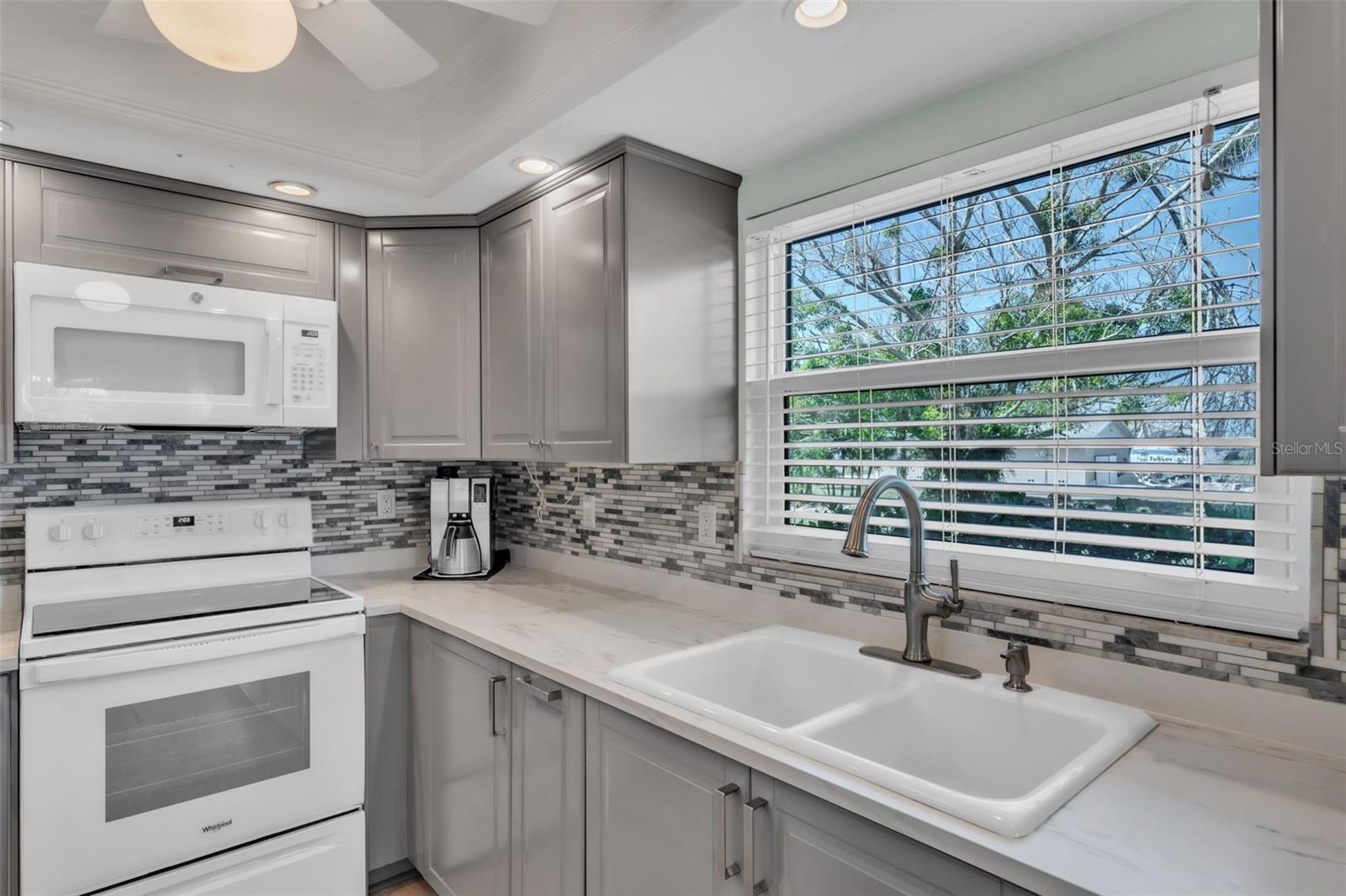 Image 6 of 49 For 600 Manatee Avenue 145