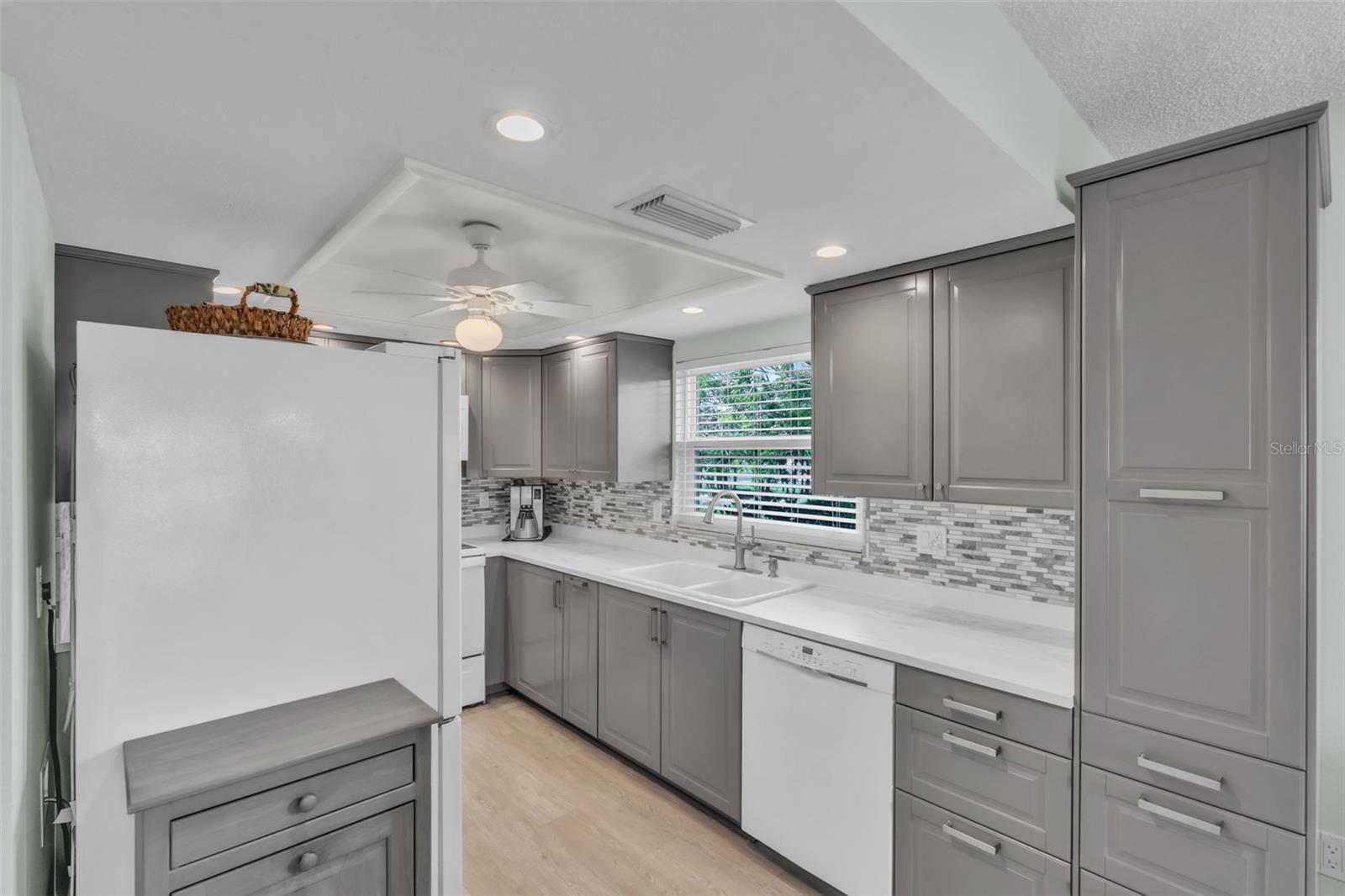 Image 8 of 49 For 600 Manatee Avenue 145