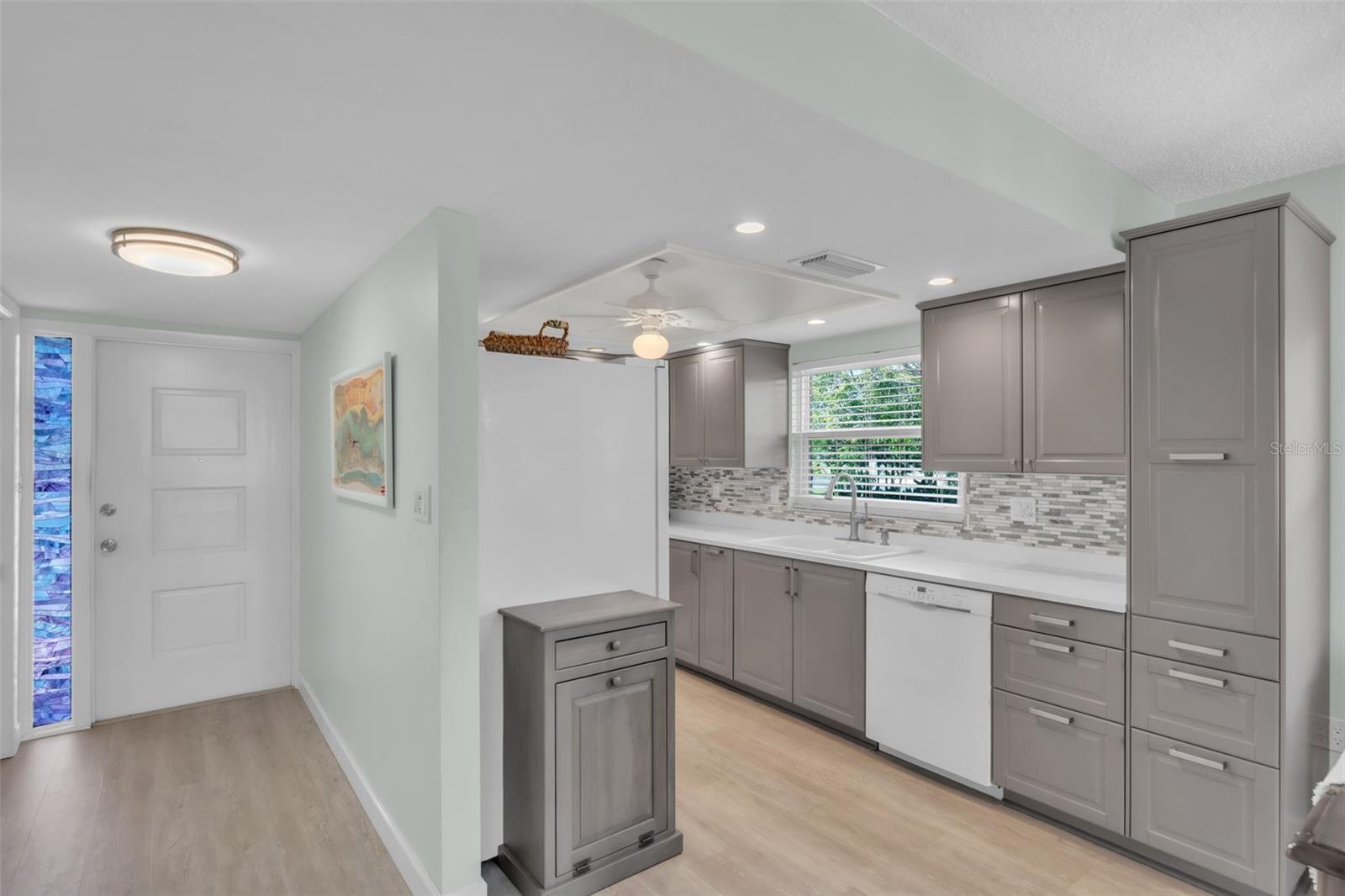 Image 9 of 49 For 600 Manatee Avenue 145