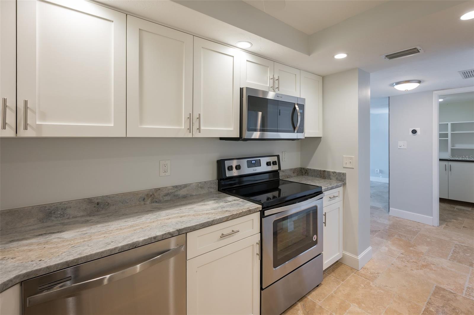 Image 11 of 55 For 101 Gulfstream Avenue 7d