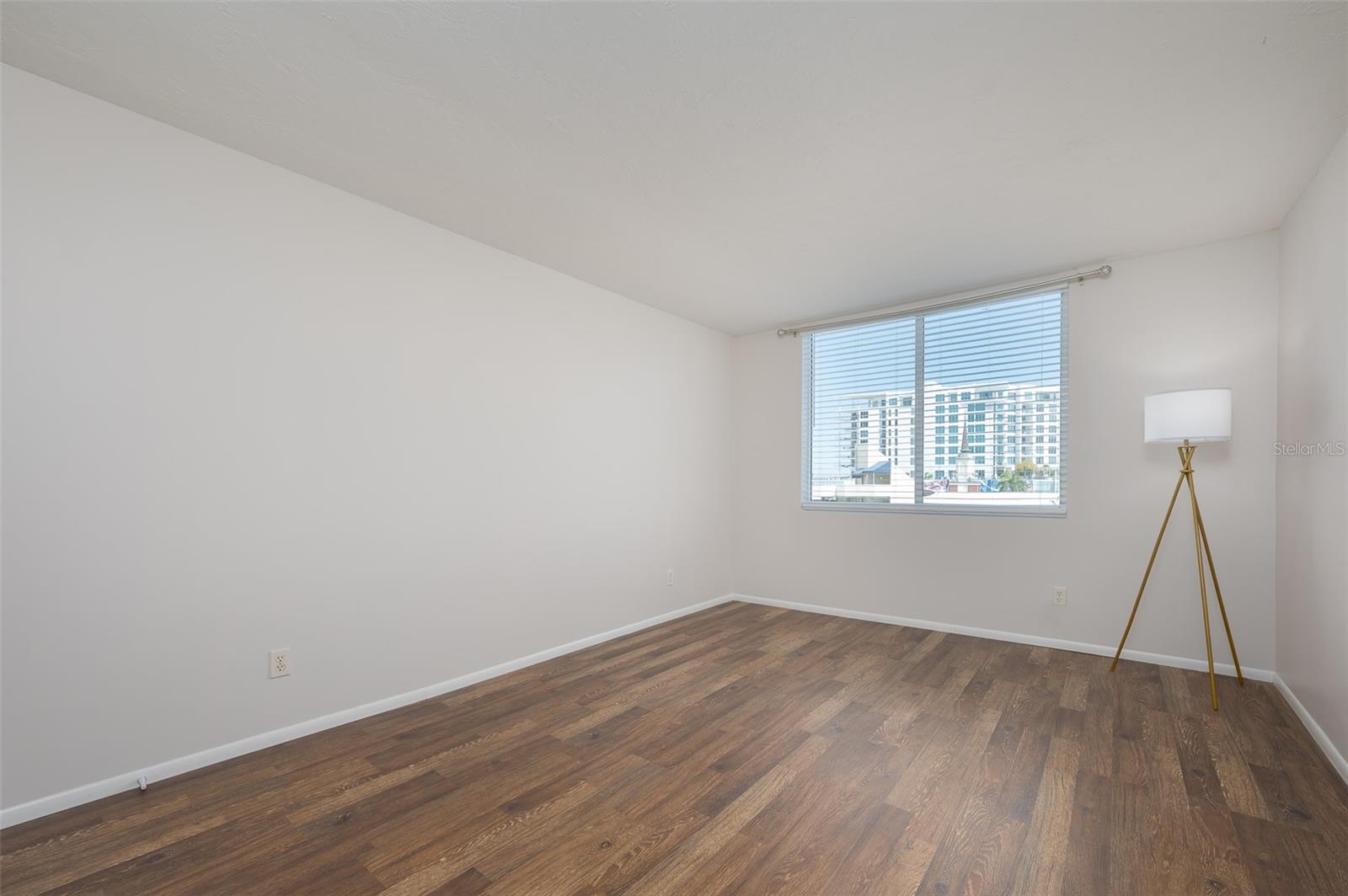 Image 18 of 55 For 101 Gulfstream Avenue 7d