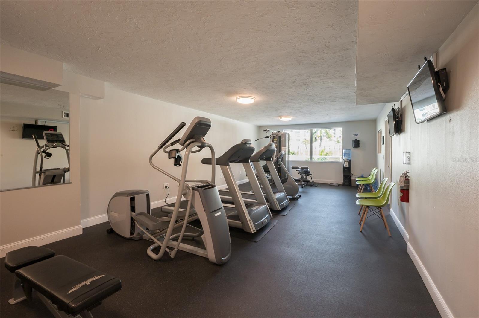 Image 44 of 55 For 101 Gulfstream Avenue 7d