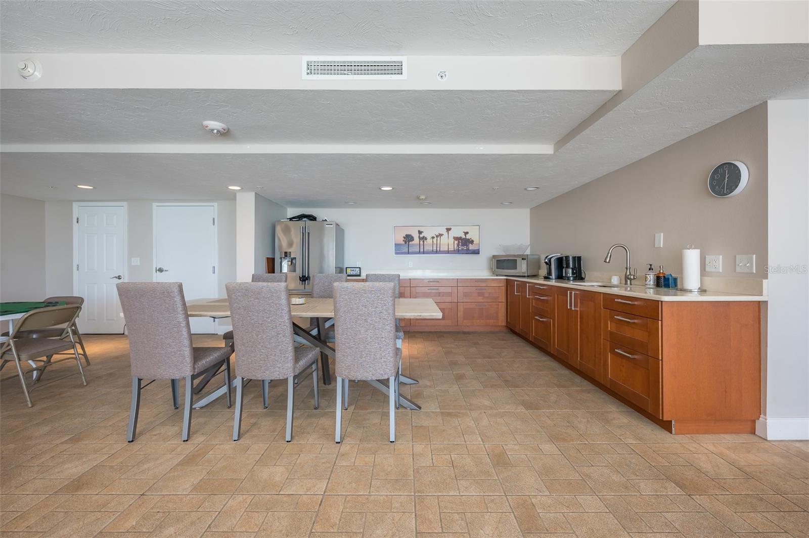 Image 51 of 55 For 101 Gulfstream Avenue 7d