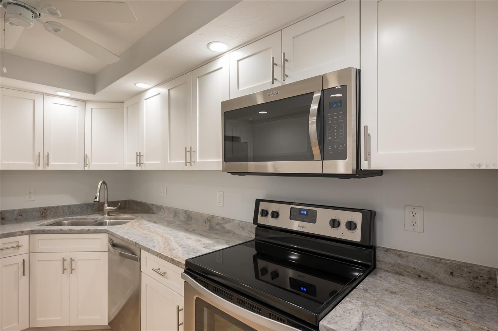 Image 8 of 55 For 101 Gulfstream Avenue 7d