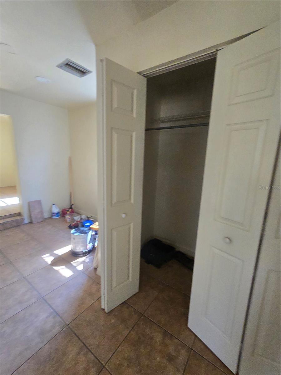 Image 14 of 17 For 1835 Wilton Avenue A&b