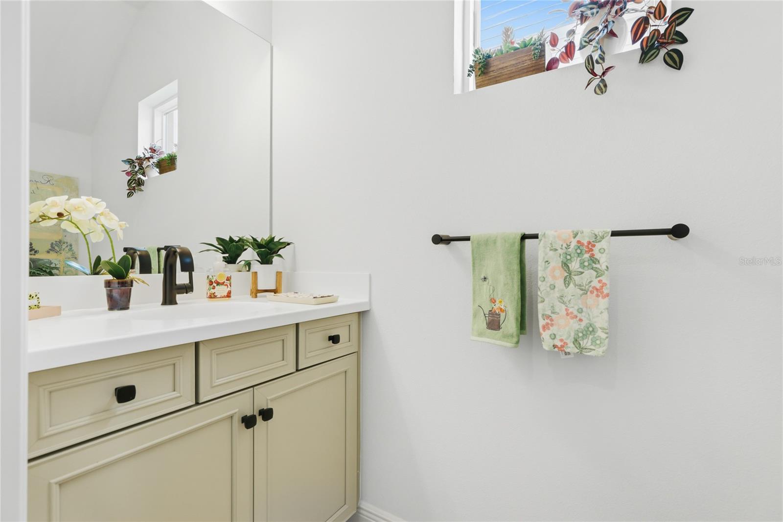 Listing photo id 15 for 12959 Seasong Terrace