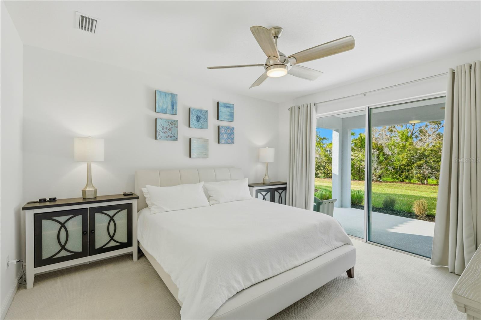 Listing photo id 16 for 12959 Seasong Terrace