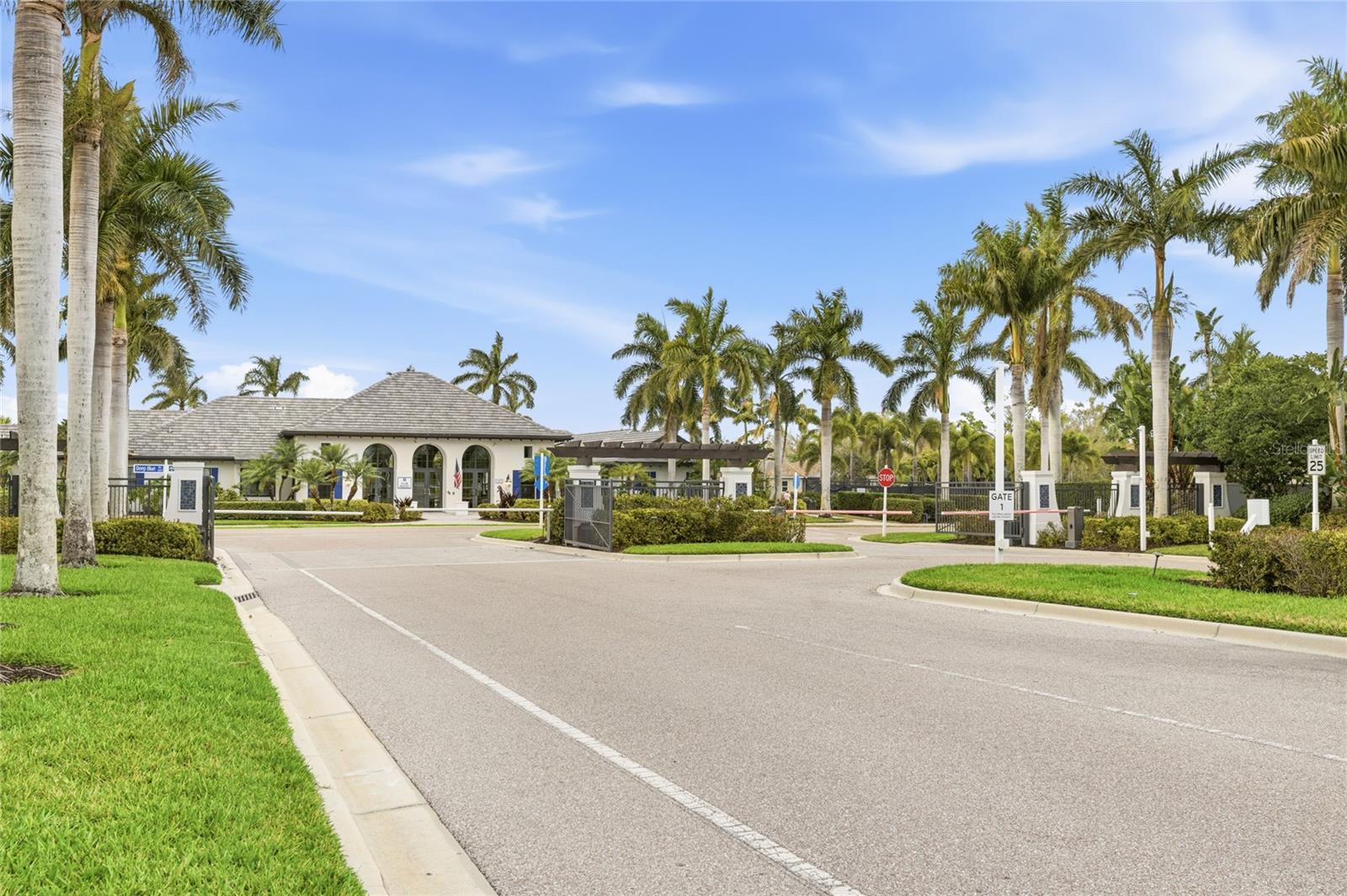 Listing photo id 39 for 12959 Seasong Terrace