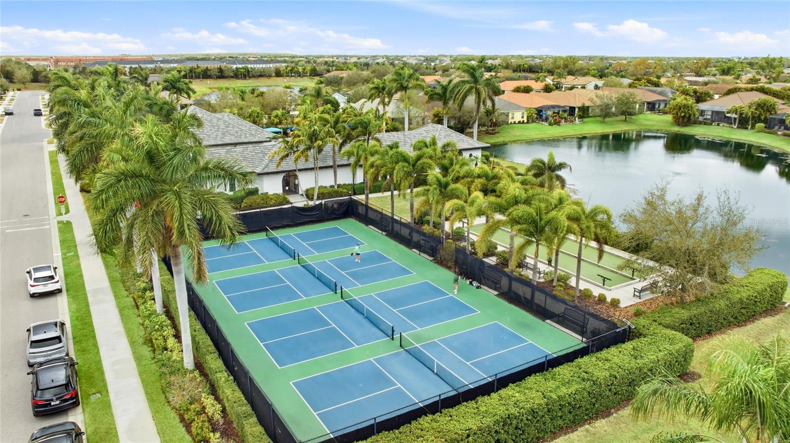 Listing photo id 42 for 12959 Seasong Terrace