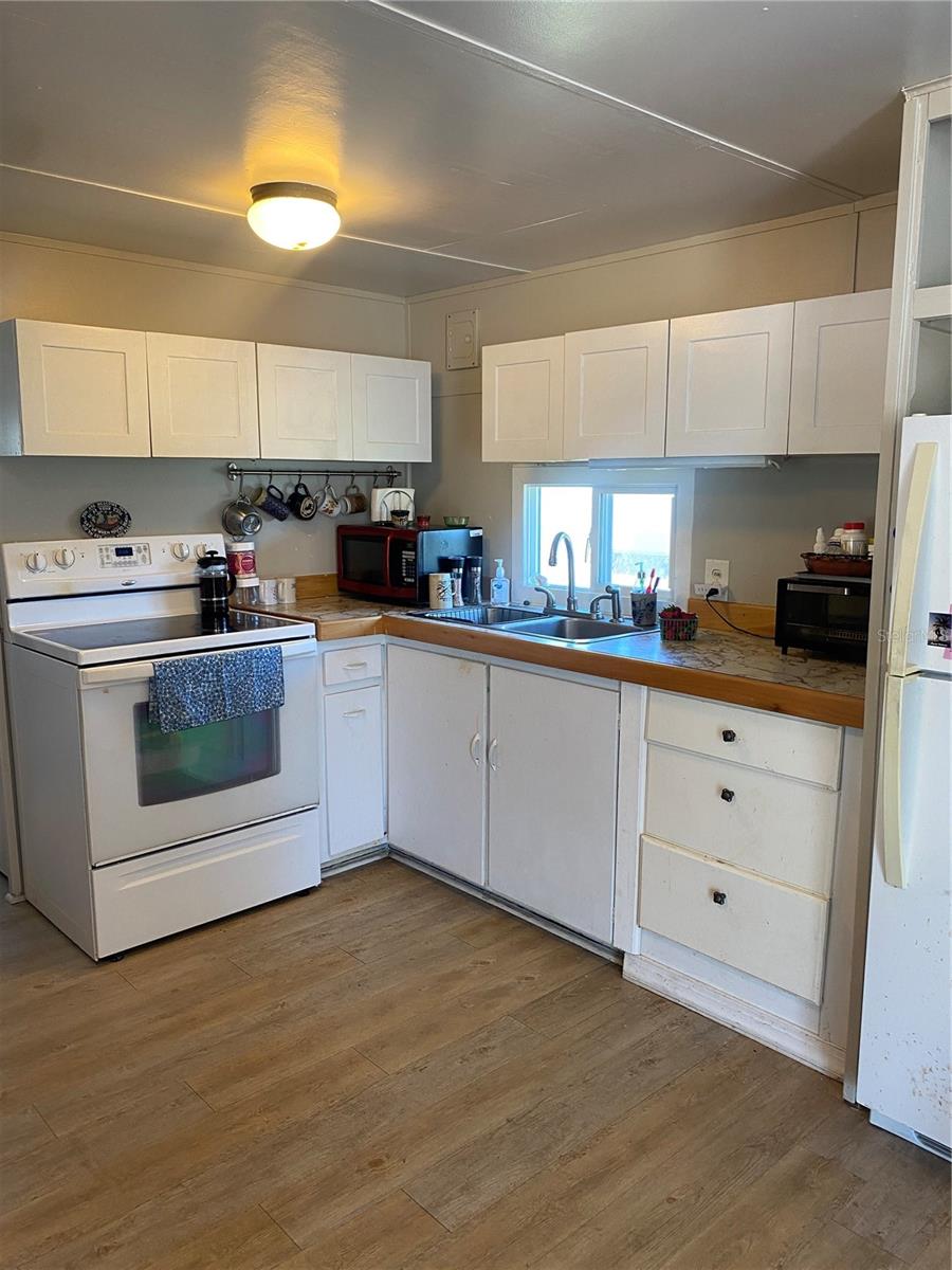 Image 12 of 36 For 2207 69th Avenue W