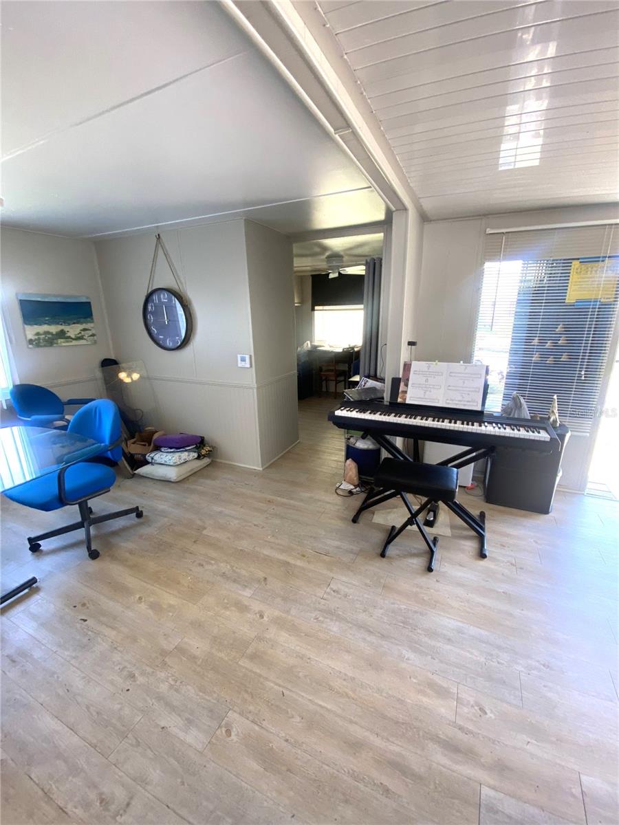 Image 16 of 36 For 2207 69th Avenue W