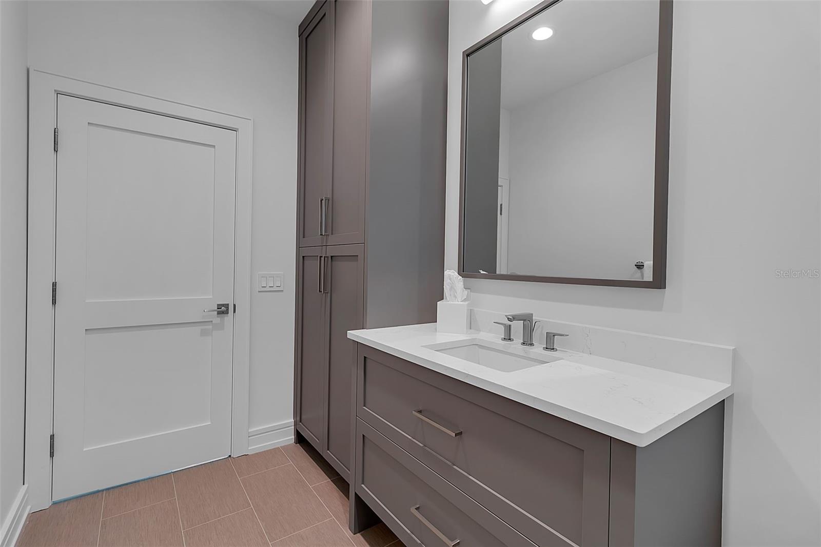 Image 25 of 36 For 943 Pomelo Place