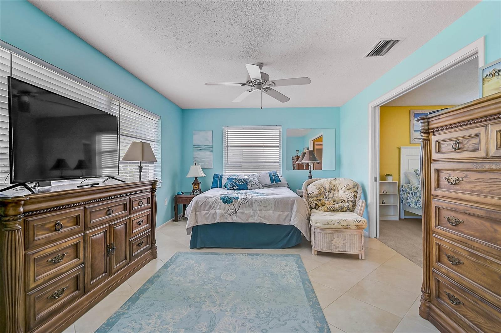 Image 19 of 47 For 7128 Country Club Drive N