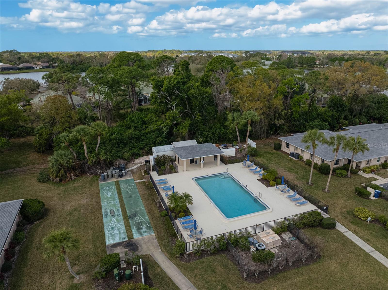 Image 44 of 47 For 7128 Country Club Drive N