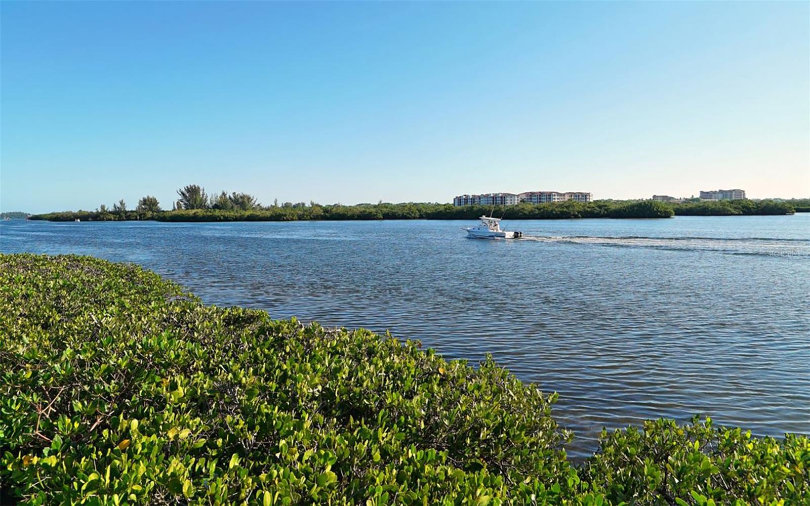 Image 37 of 53 For 1200 Siesta Bayside Drive 1200g