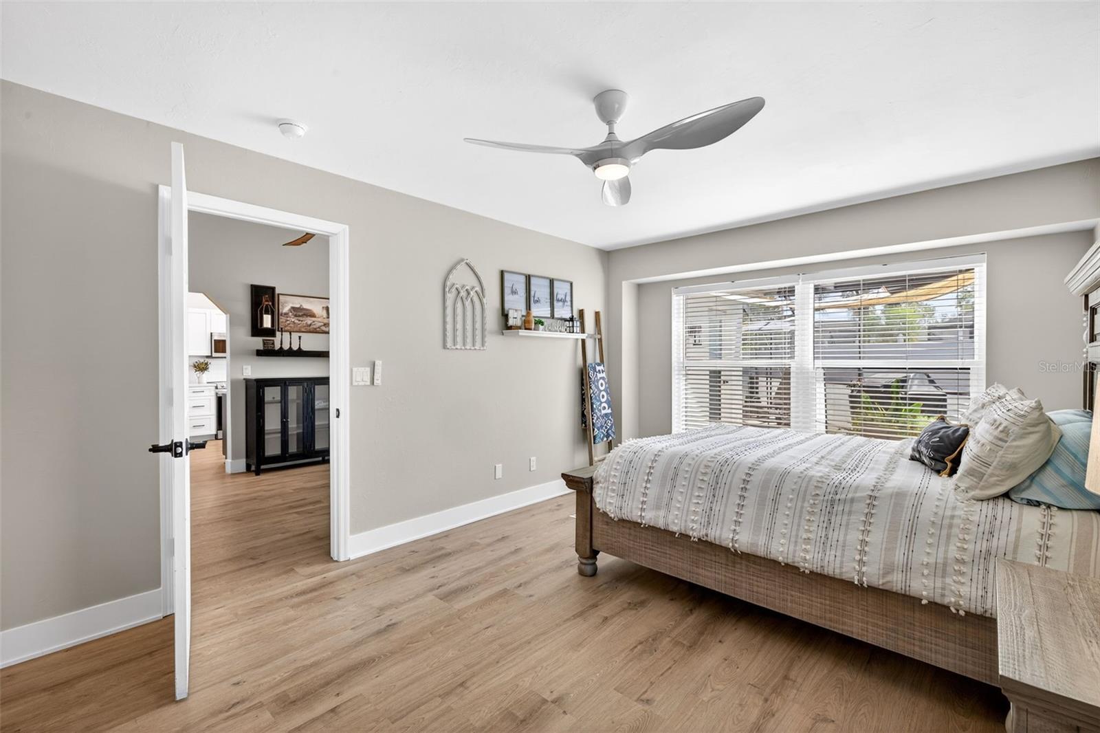 Image 14 of 38 For 3405 10th Place