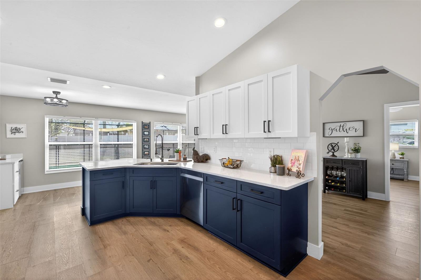 Image 4 of 38 For 3405 10th Place