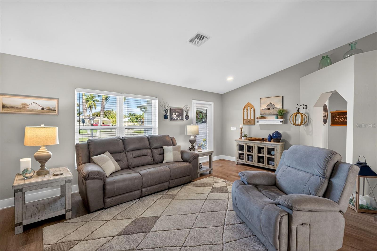 Image 7 of 38 For 3405 10th Place