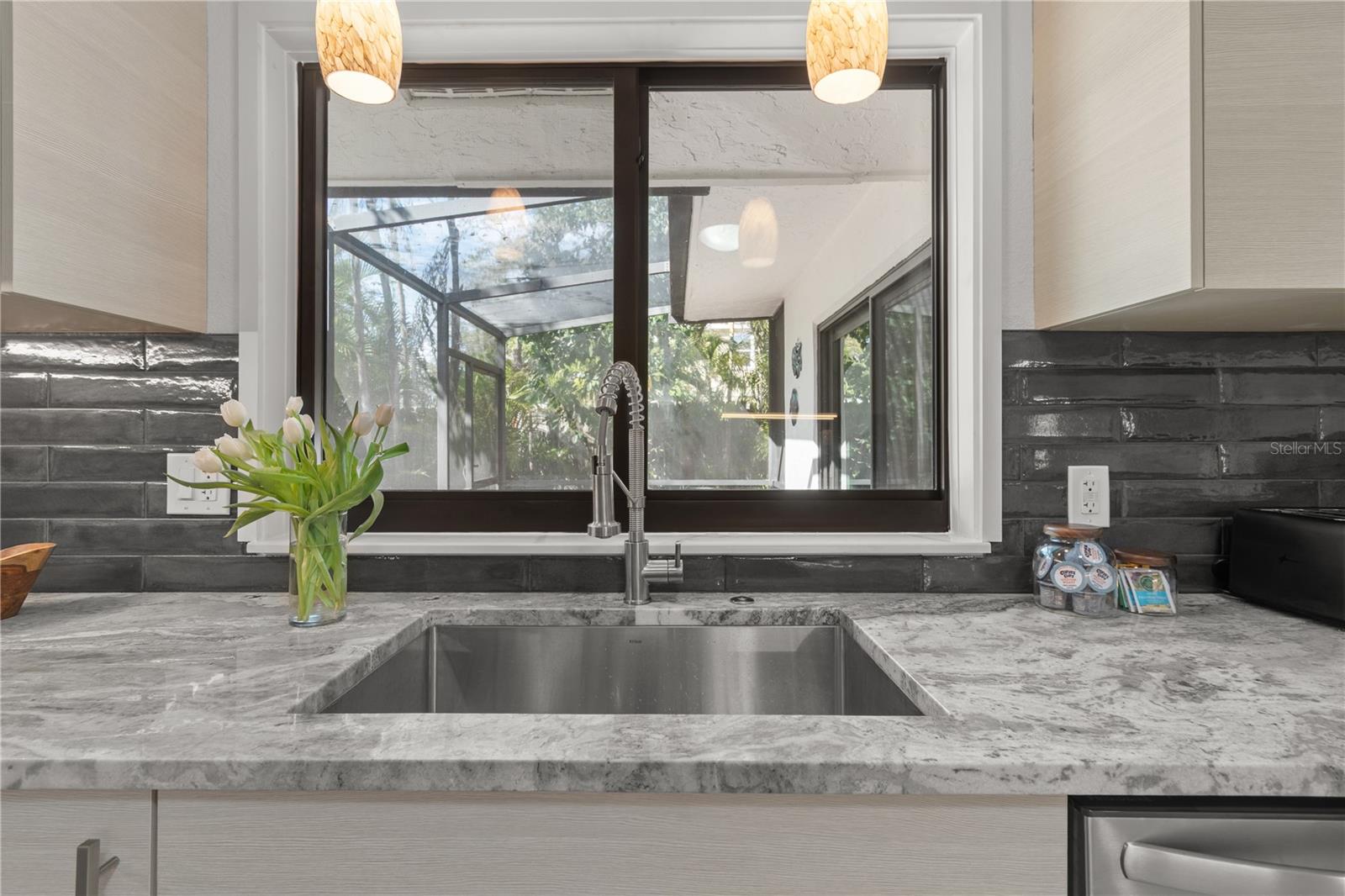 Image 25 of 70 For 157 Garden Lane