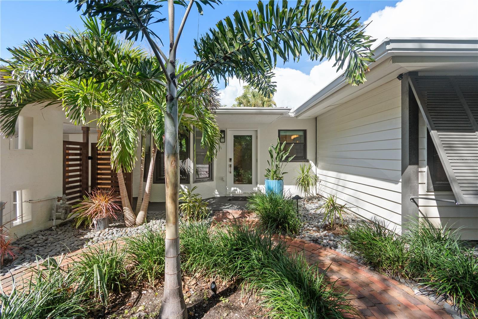 Image 3 of 70 For 157 Garden Lane