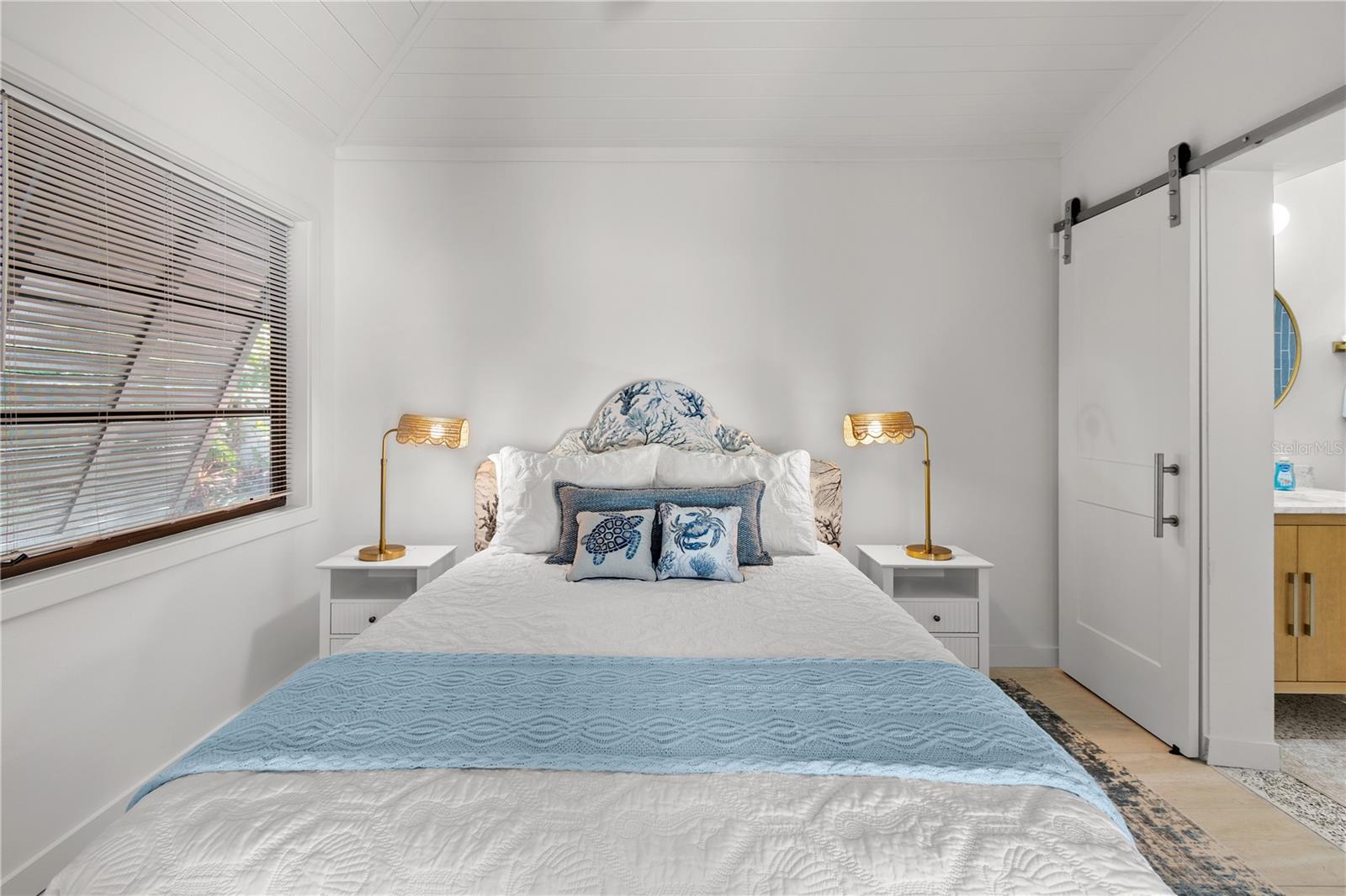 Image 37 of 70 For 157 Garden Lane