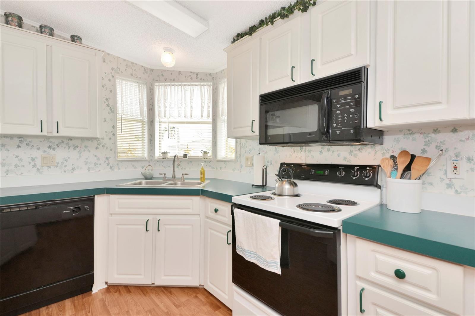 Image 18 of 63 For 804 50th C Avenue E