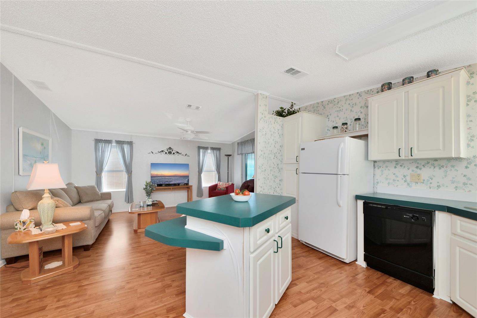 Image 19 of 63 For 804 50th C Avenue E